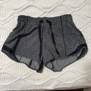 Lululemon Hotty Hot Short *Shine Bright (2.5”)